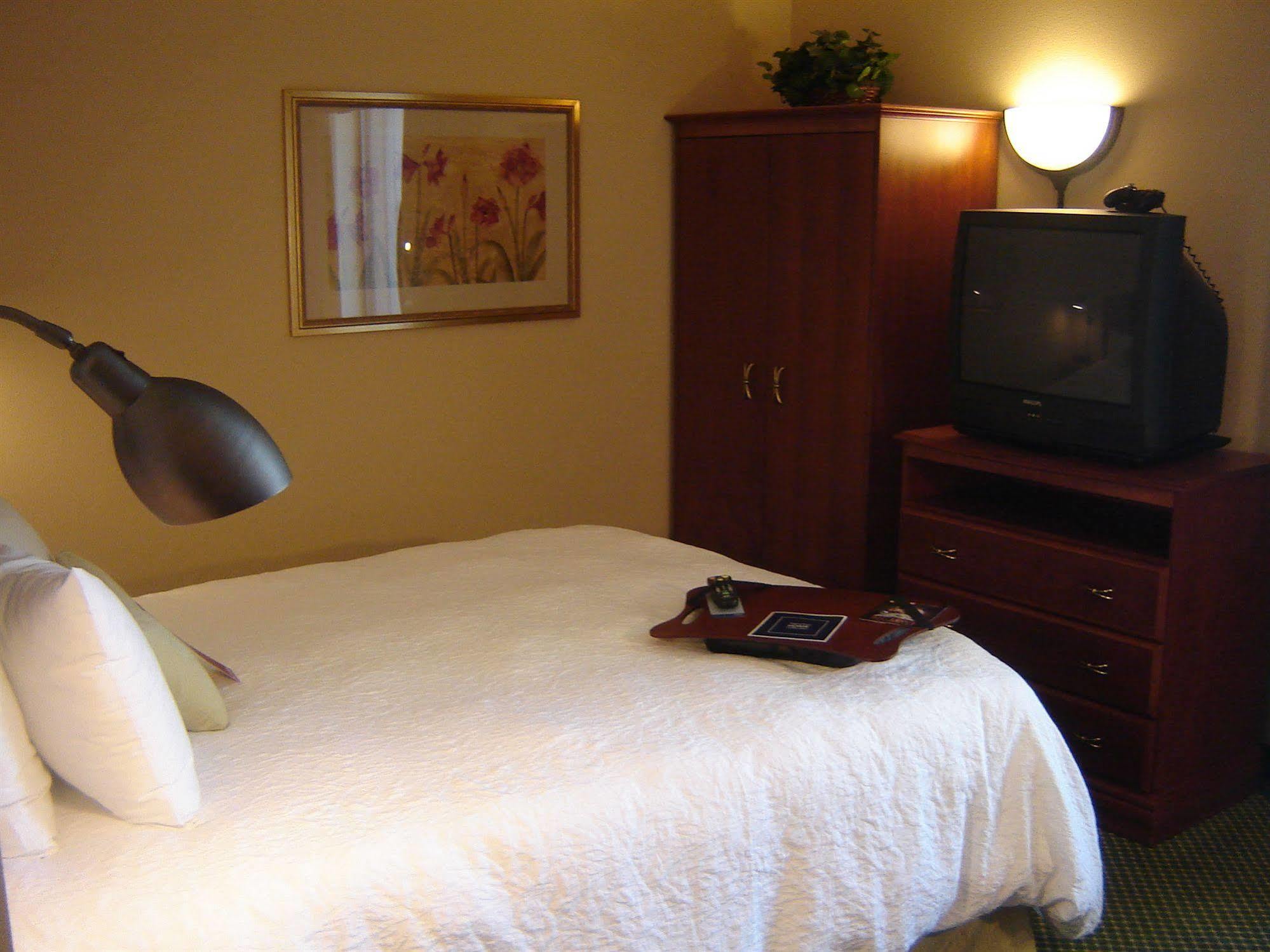 Hampton Inn By Hilton Montrose Zewnętrze zdjęcie